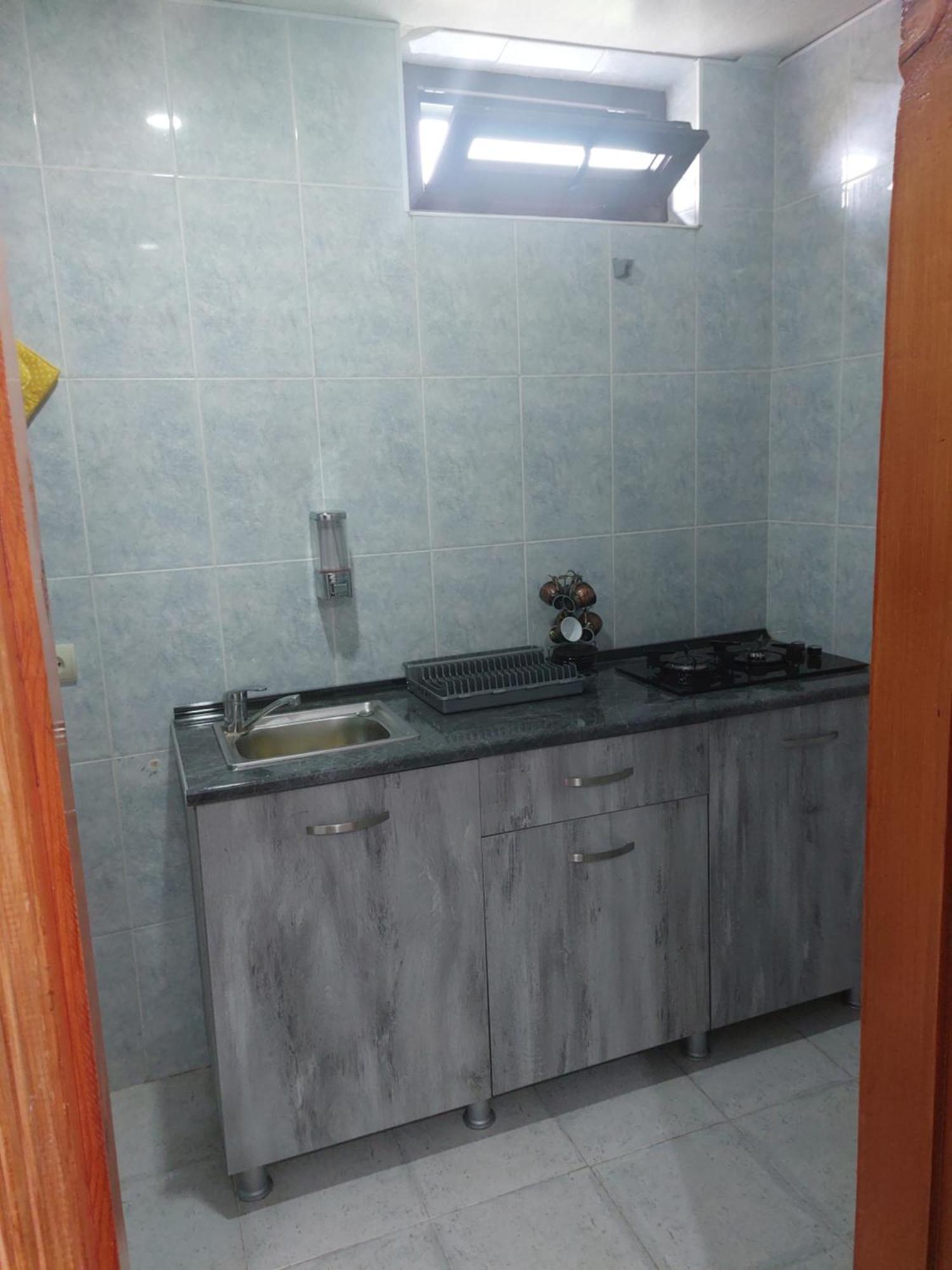 Sunny House Kobuleti Hotel Phòng bức ảnh