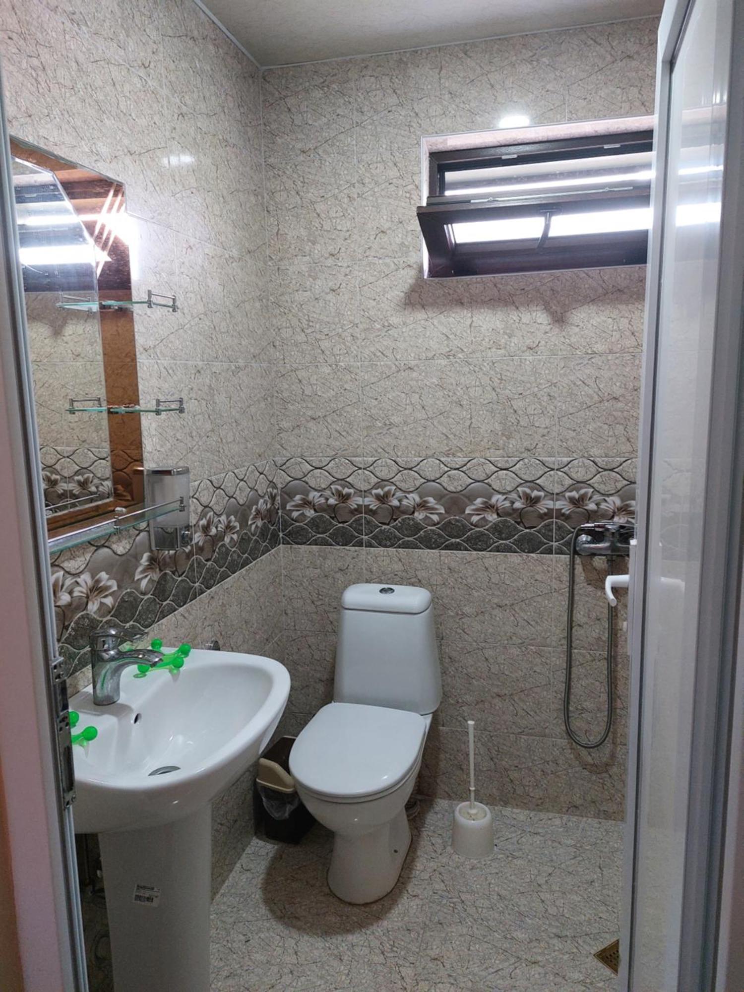Sunny House Kobuleti Hotel Phòng bức ảnh