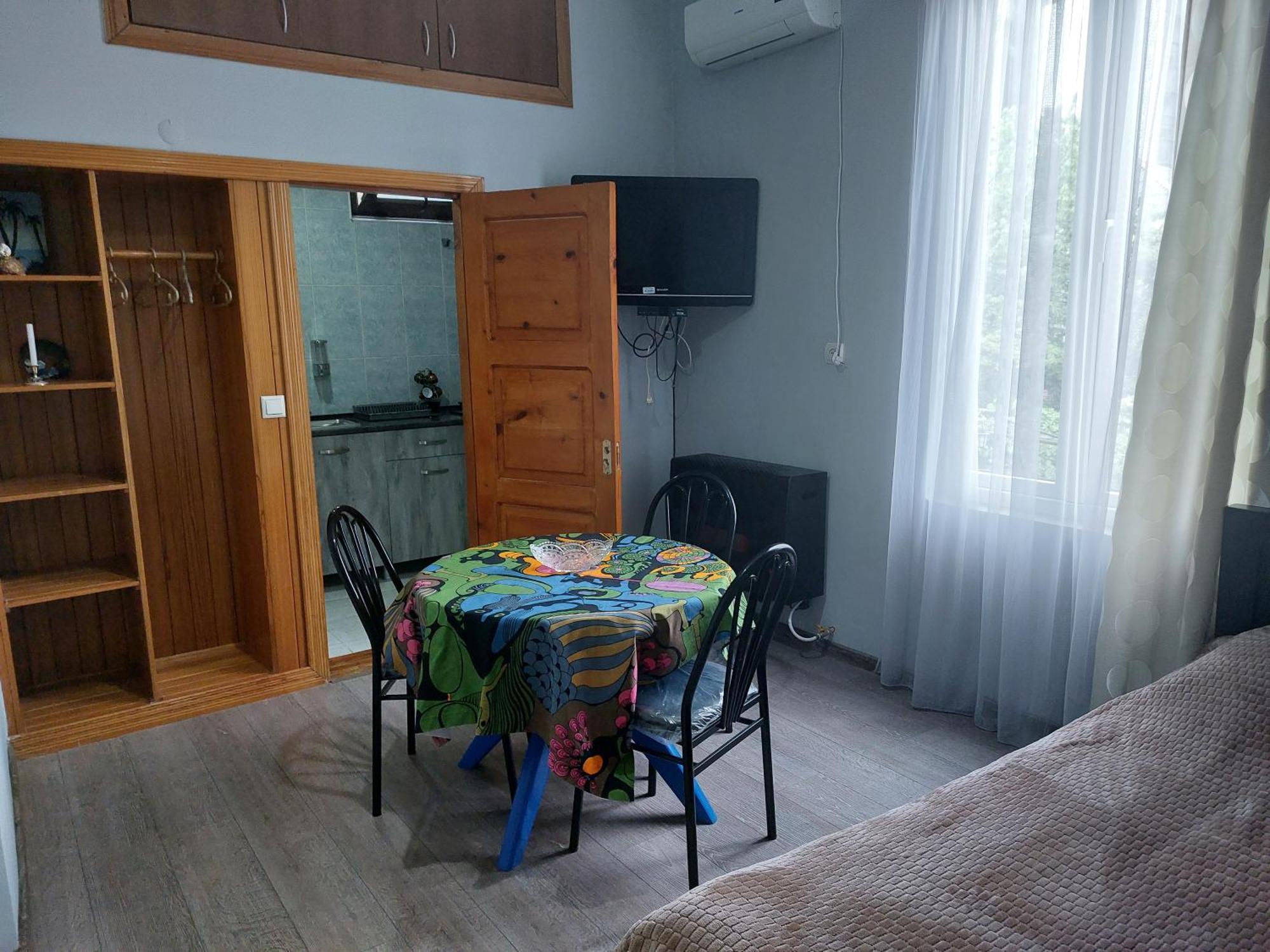 Sunny House Kobuleti Hotel Phòng bức ảnh