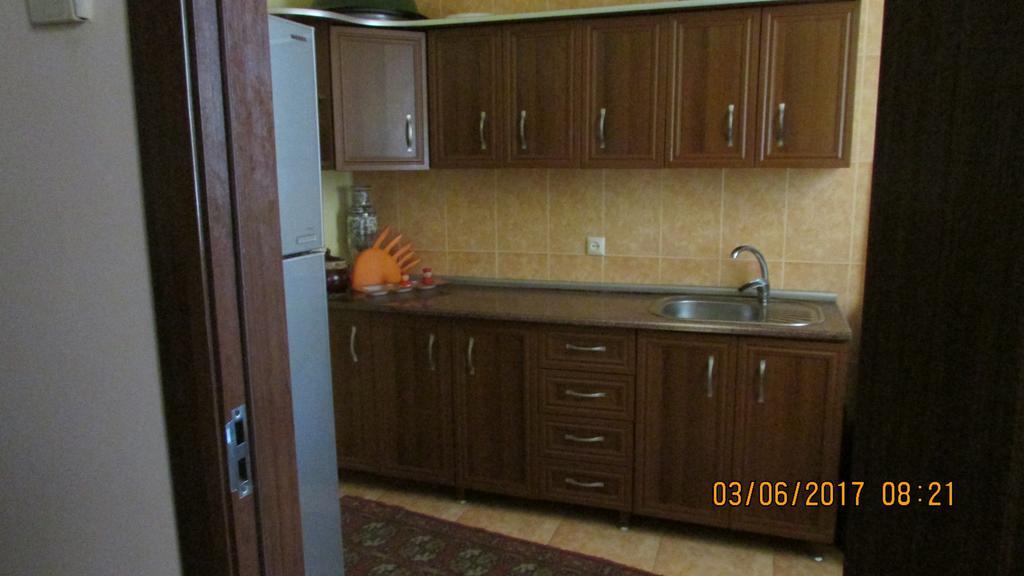 Sunny House Kobuleti Hotel Ngoại thất bức ảnh