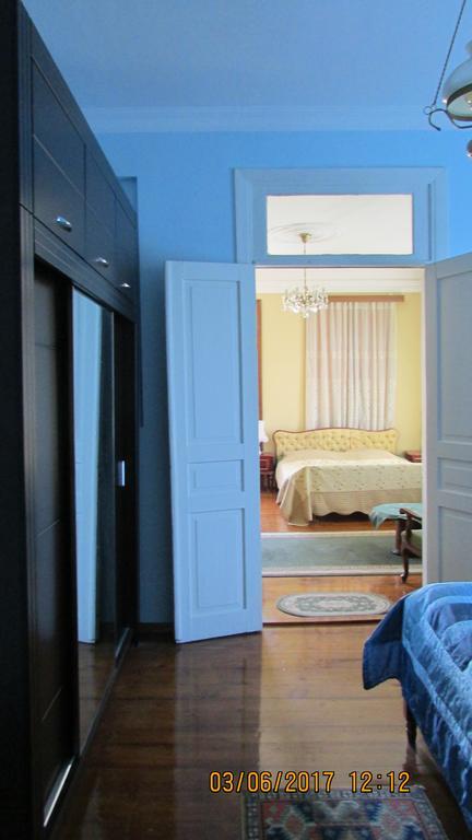 Sunny House Kobuleti Hotel Ngoại thất bức ảnh