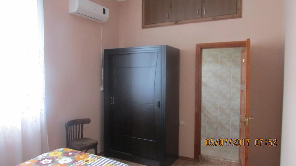 Sunny House Kobuleti Hotel Ngoại thất bức ảnh