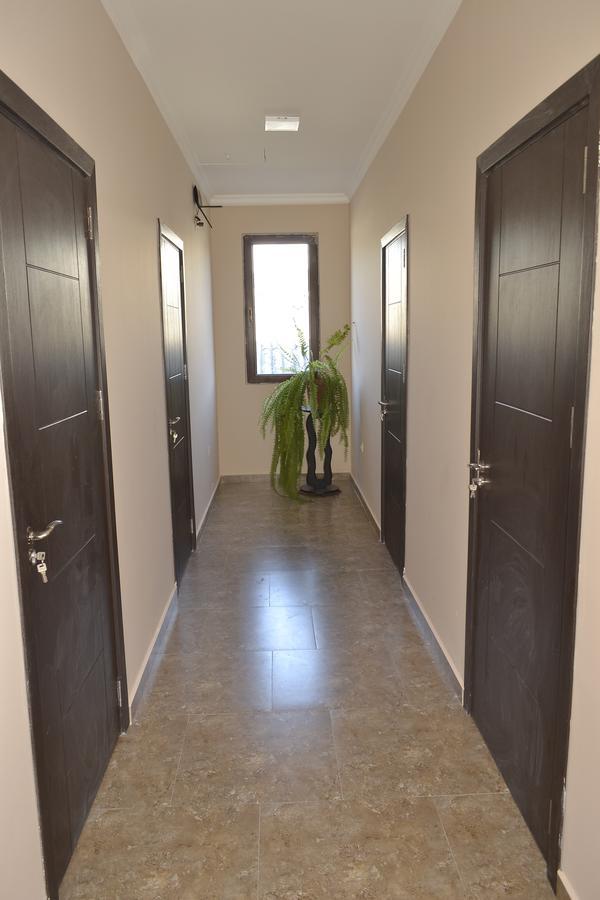 Sunny House Kobuleti Hotel Ngoại thất bức ảnh