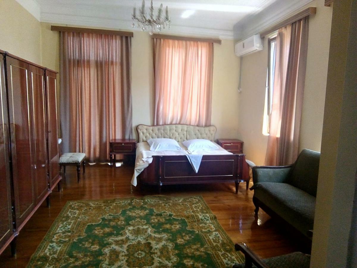 Sunny House Kobuleti Hotel Ngoại thất bức ảnh