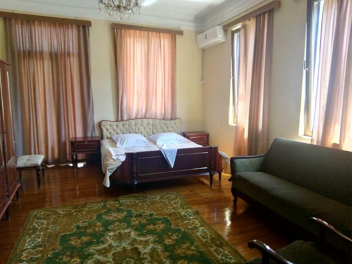 Sunny House Kobuleti Hotel Ngoại thất bức ảnh