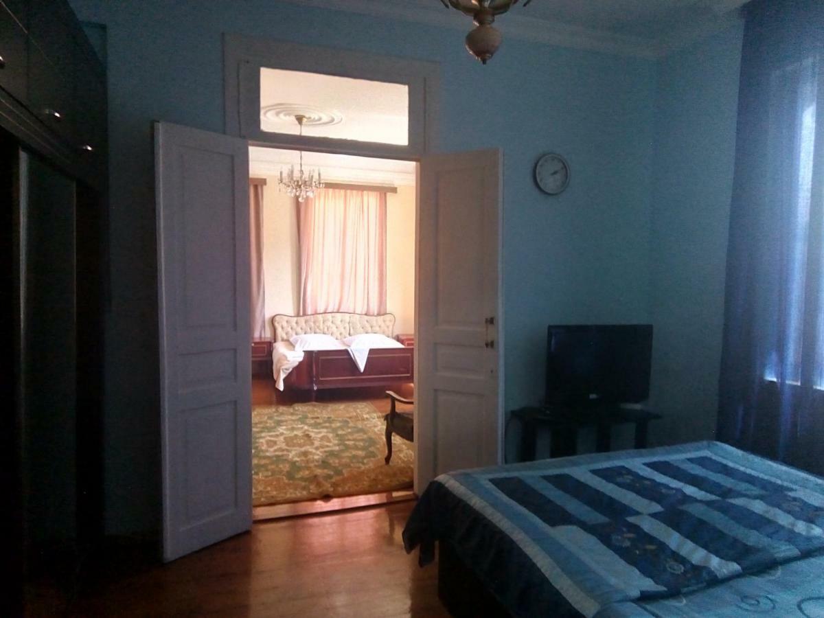 Sunny House Kobuleti Hotel Ngoại thất bức ảnh